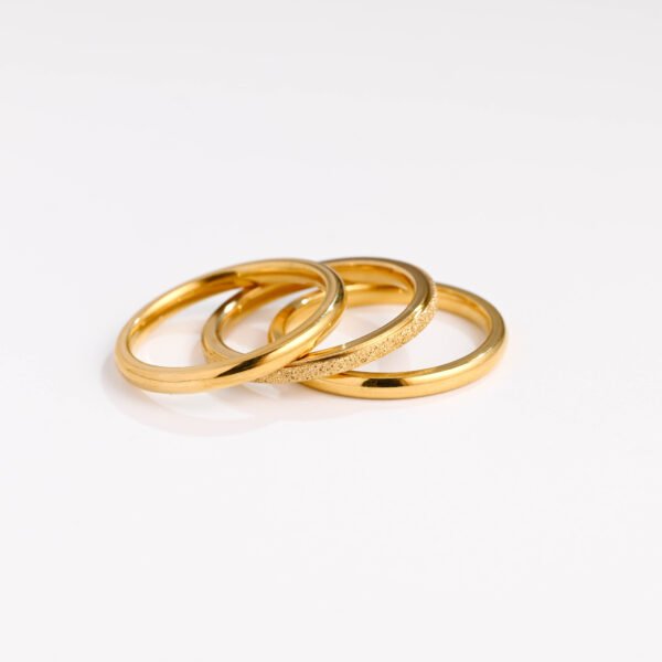 Stylish and minimalist triple life stainless steel 3-piece frosted glossy ring. - Image 2