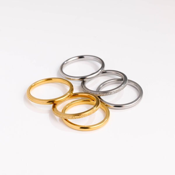 Stylish and minimalist triple life stainless steel 3-piece frosted glossy ring. - Image 3
