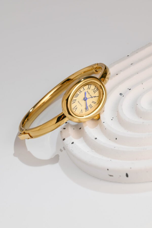 Oval mini gold watch,Bracelet watches,Medieval style women's watch,Stylish lightweight quartz watch - Image 2