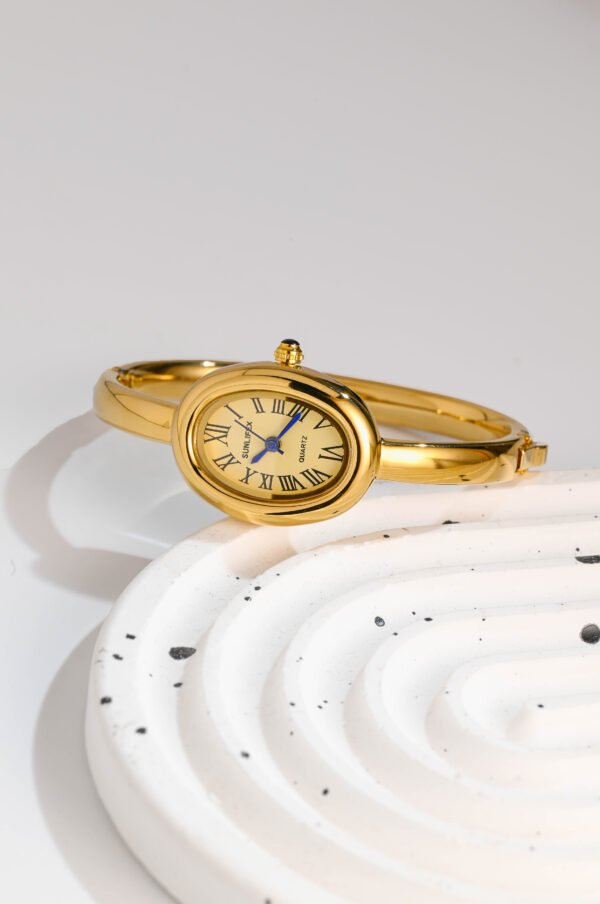 Oval mini gold watch,Bracelet watches,Medieval style women's watch,Stylish lightweight quartz watch - Image 3