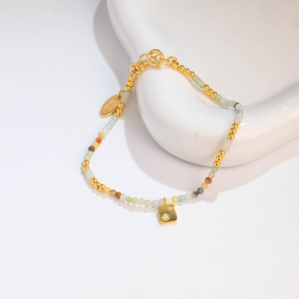 Vintage fashion light luxury high sense of natural pearl bracelet - Image 3