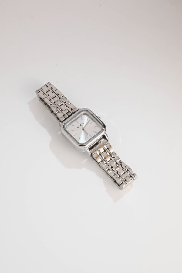 Premium blue mother-of-pearl face small dial quartz women's watches - Image 2