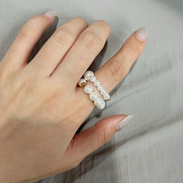 Design Haute Couture Pearl Ring - Image 3