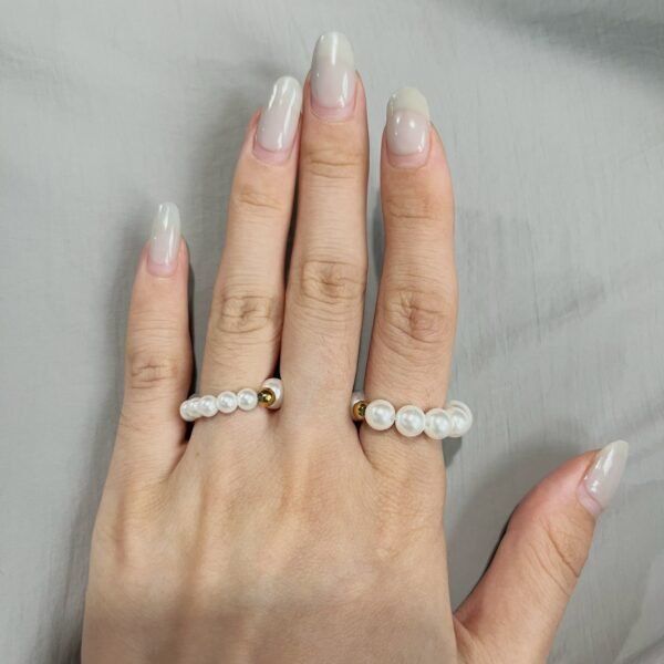 Design Haute Couture Pearl Ring - Image 4